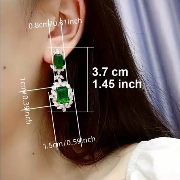 Jane Chic Designs Luxurious Sterling Silver Drop Earrings - Picture 2 of 6